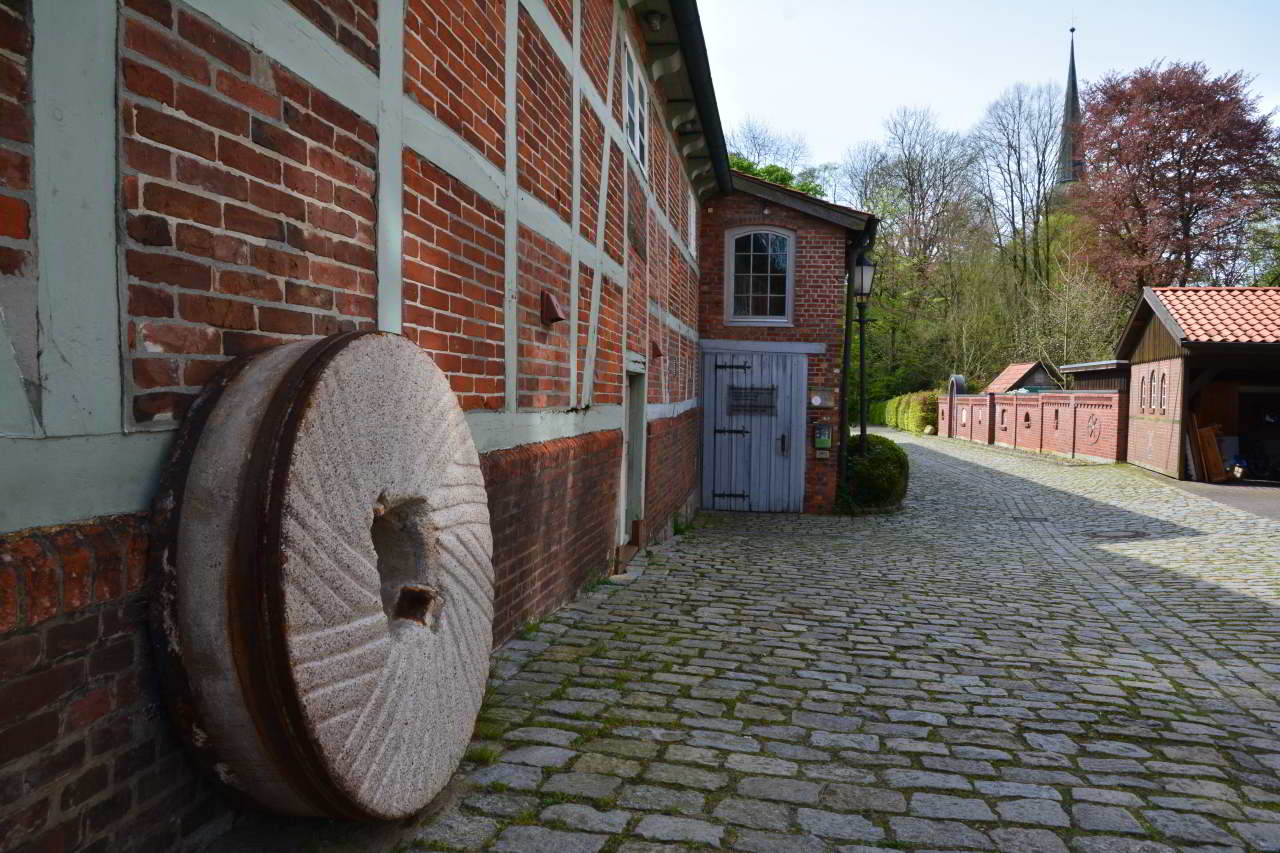 Wassermühle Sittensen mit Handwerkermuseum und Trauzimmer an der Oste